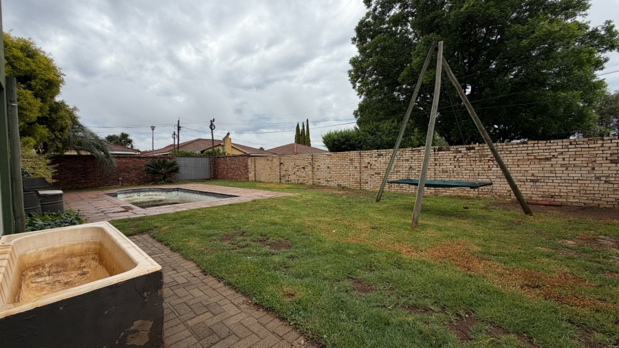 3 Bedroom Property for Sale in Grimbeeck Park North West